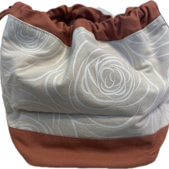 LANCÔME Cosmetics Bag - Picture 2 of 4